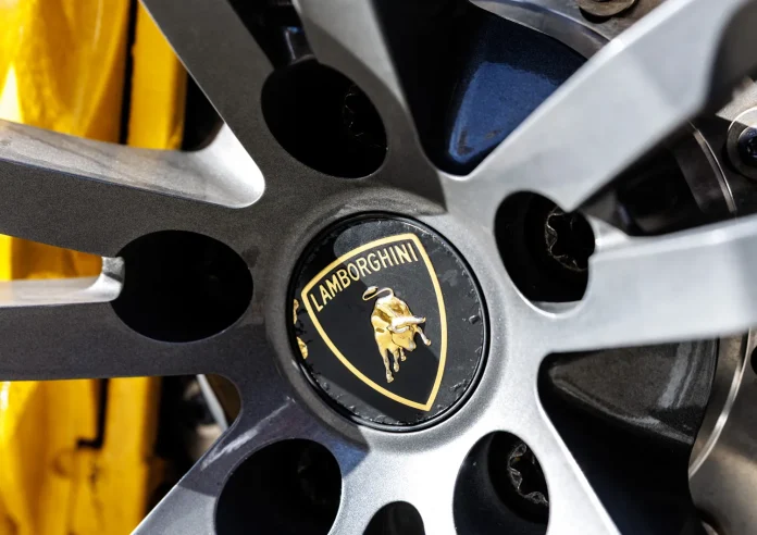 lamborghini-record-consegne-parlami